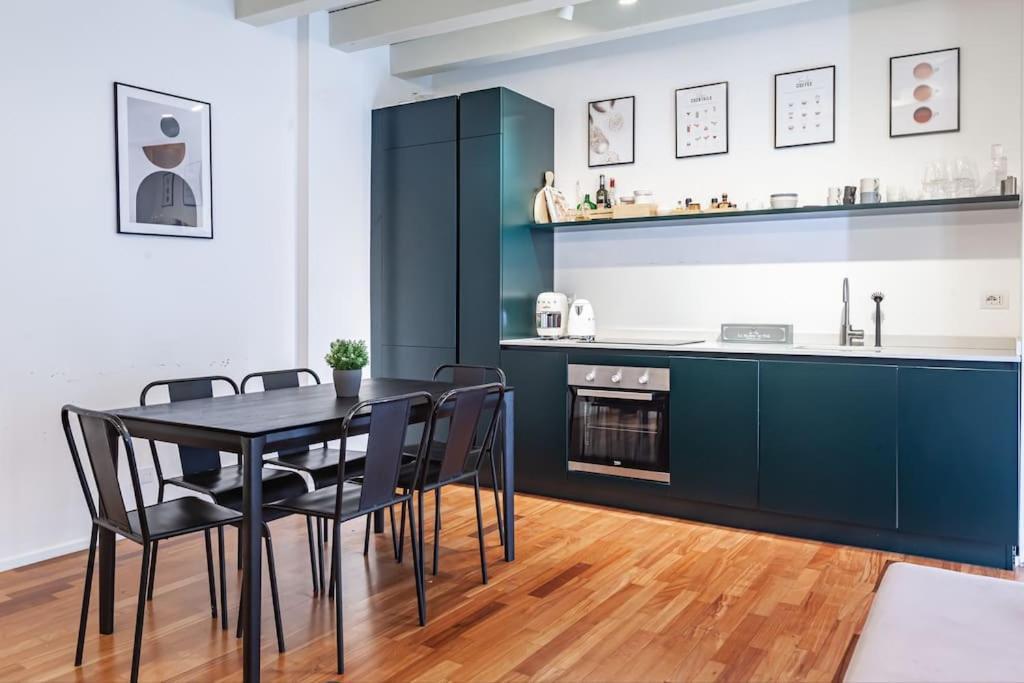 Elegante Loft Su 2 Piani A 5 Minuti Da San Siro Apartment มิลาน ภายนอก รูปภาพ